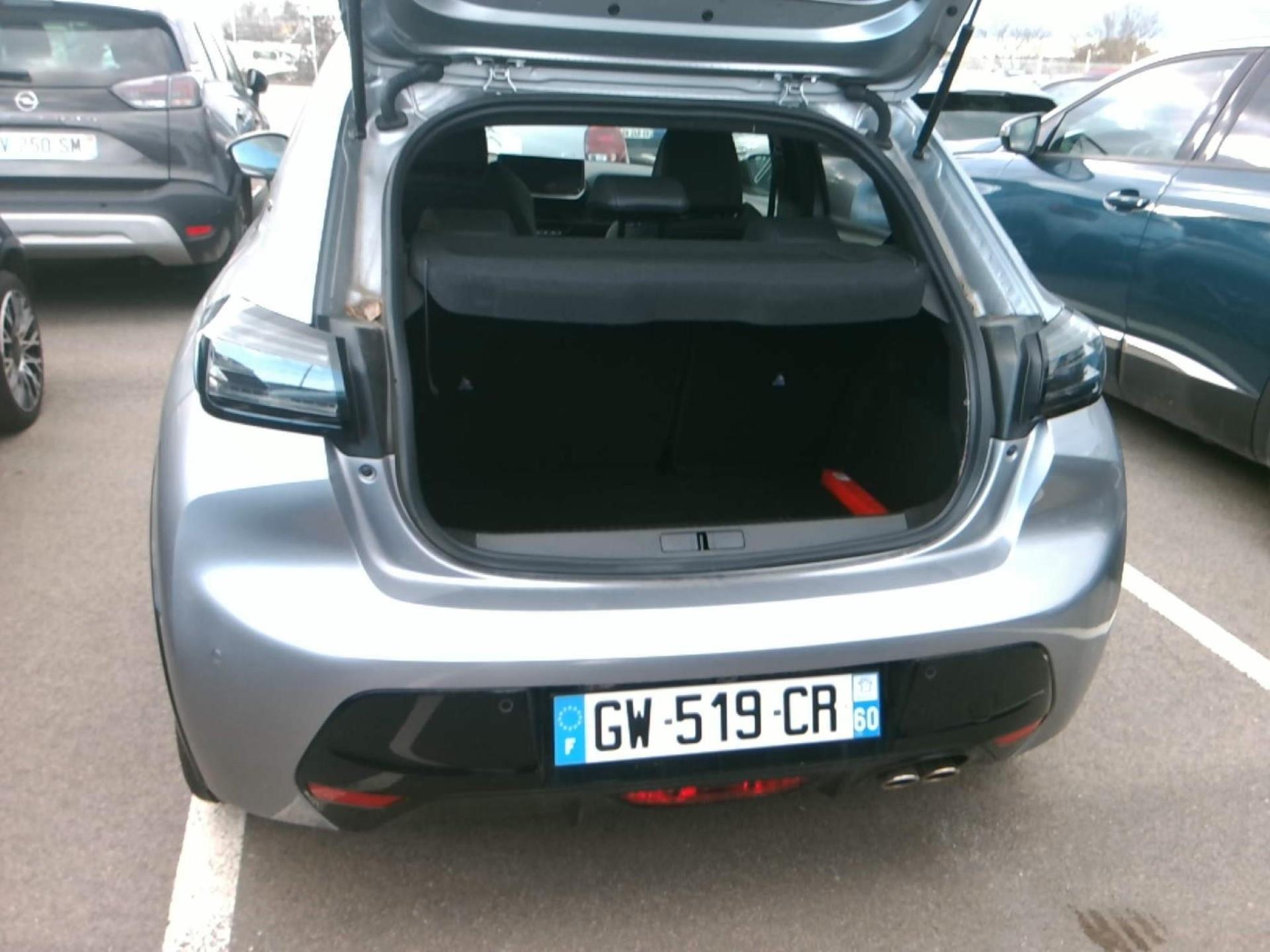 Peugeot 208 Hybrid 136 e-DCS6 GT 2024