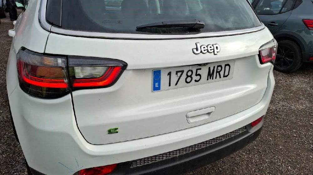 Jeep Compass Compass Altitude 1.5 MHEV 130hp E6df Dct Fwd