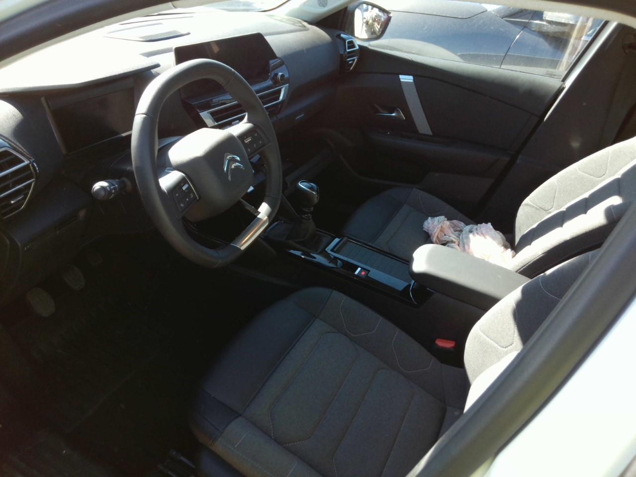 Foto Citroën C4 X 10