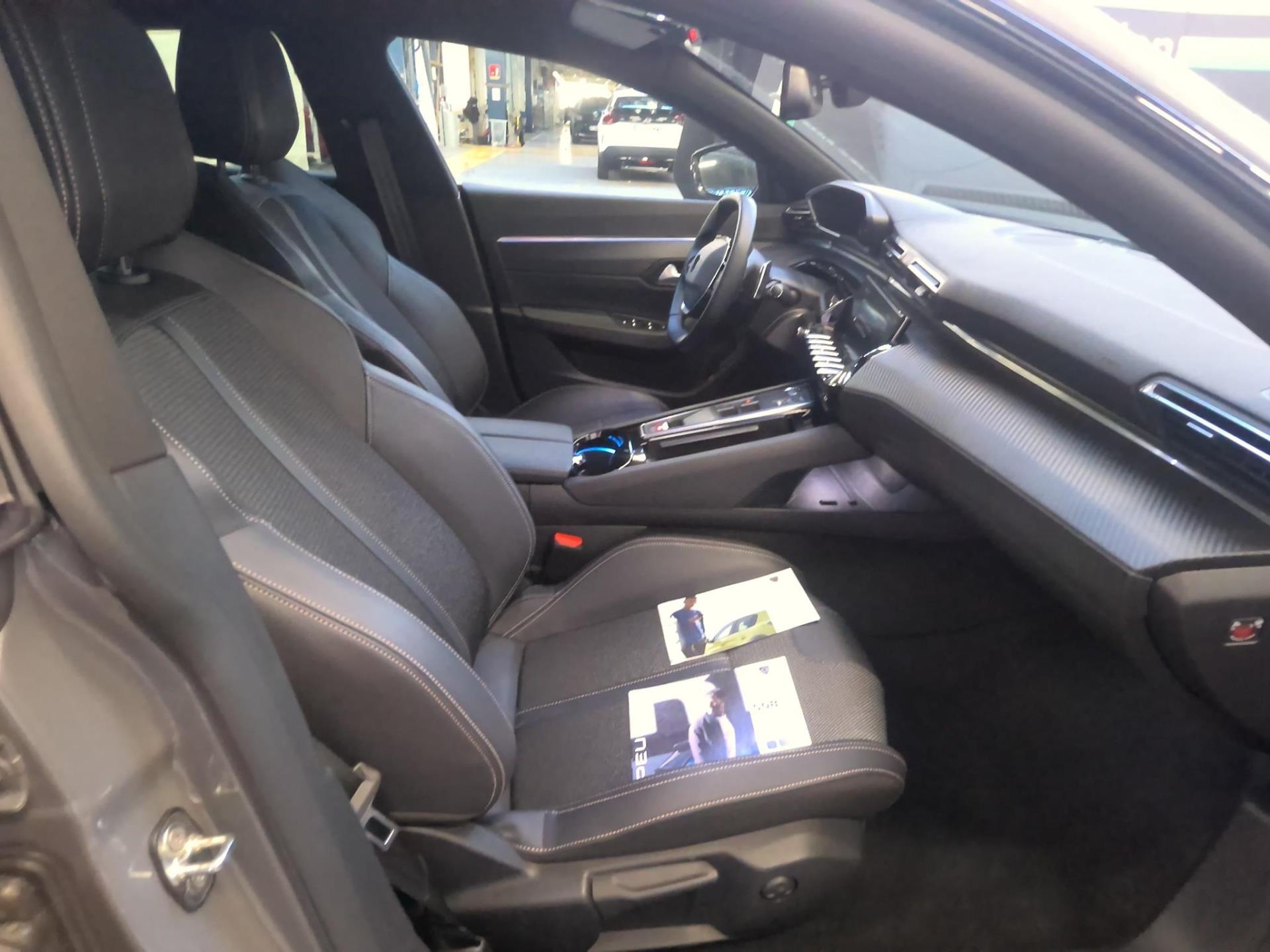 Peugeot 508 SW Hybrid 180 e-EAT8 Allure 2025
