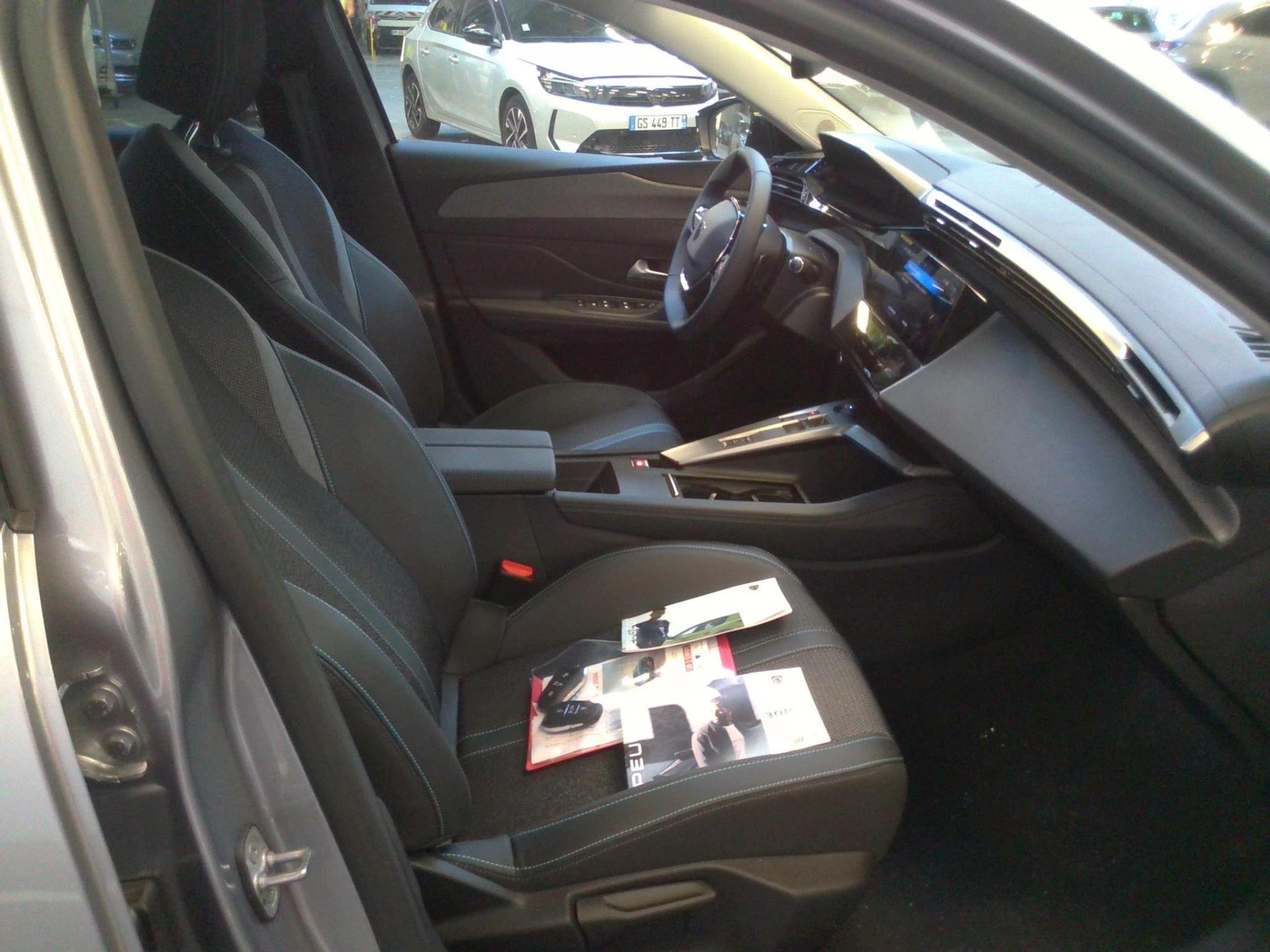 Peugeot 308 SW PHEV 180 e-EAT8 Allure 2024