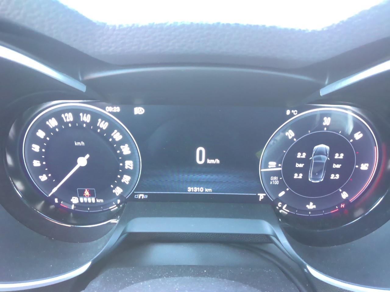 Foto Alfa Romeo Stelvio 5