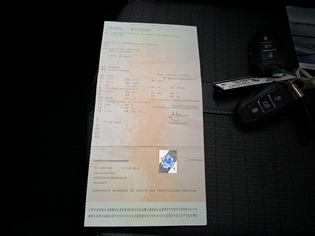 Peugeot 2008 BlueHDi 130 S&S EAT8 Allure Business 2021