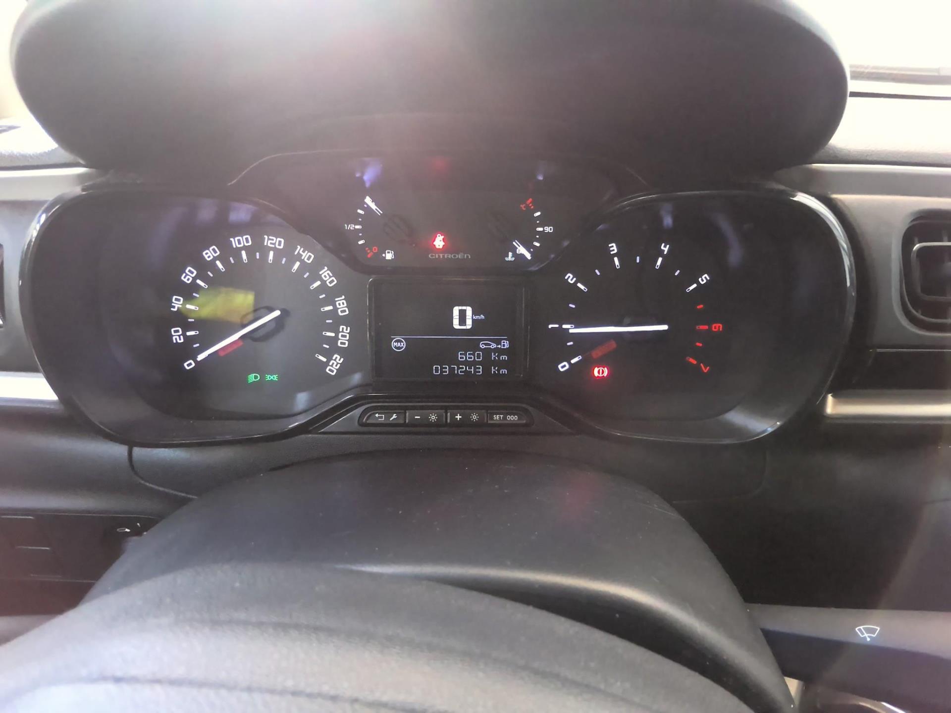 Citroen C3 PureTech 83 ch BVM5 Plus 2024