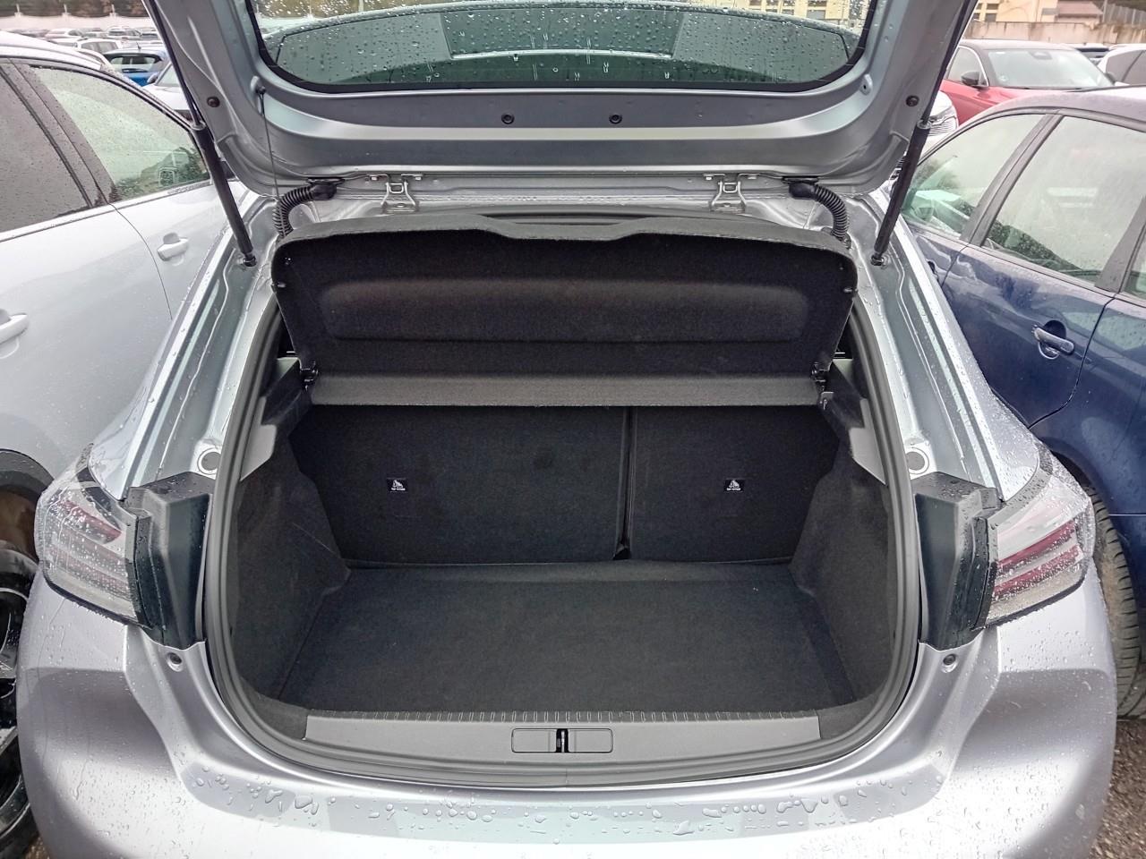 Foto Peugeot 208 14