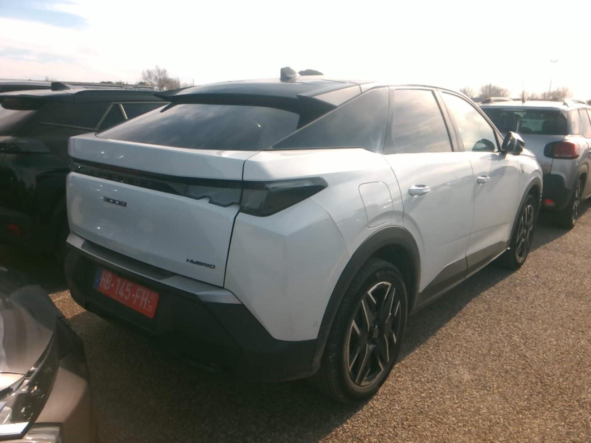 Peugeot 3008 Hybrid 136 e-DCS6 GT 2025