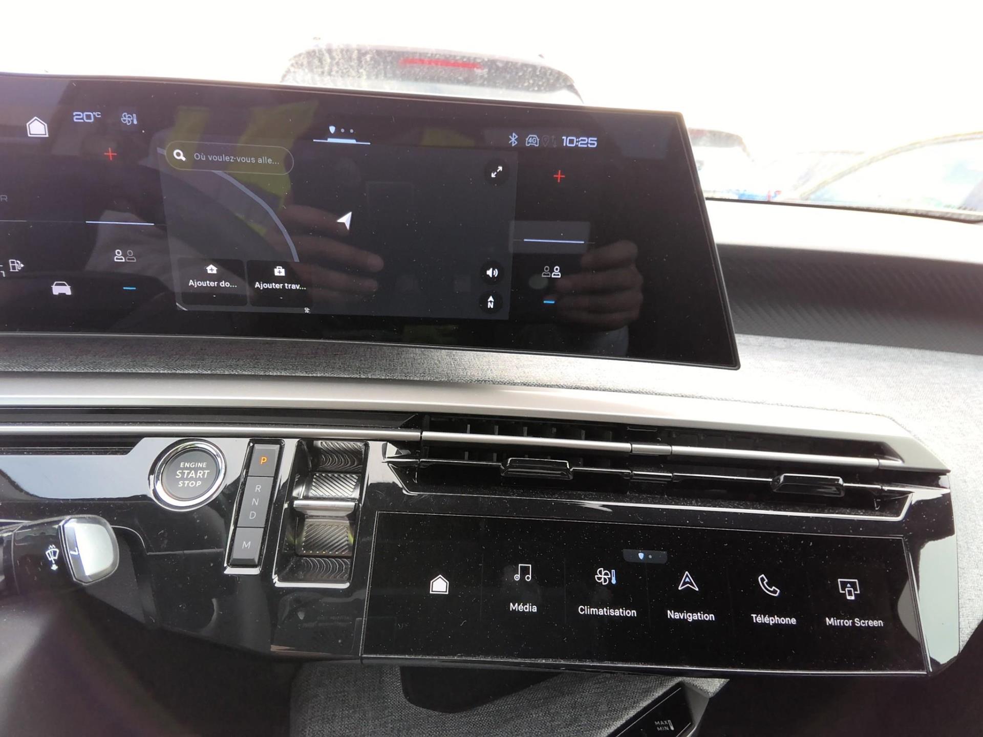 Peugeot 3008 Hybrid 136 e-DCS6 Allure 2024