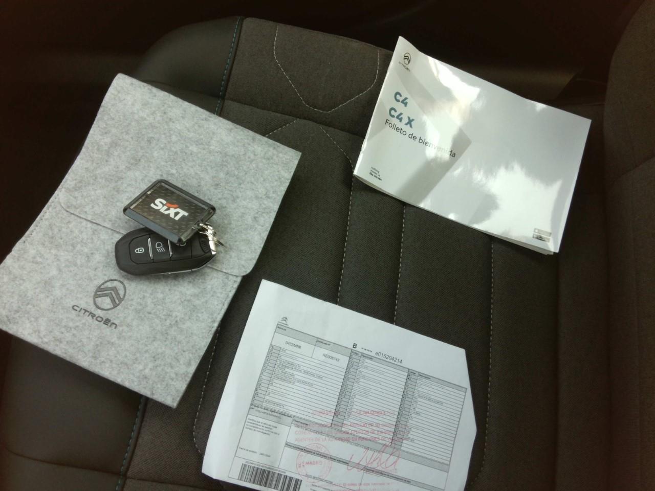 Foto Citroën C4 X 8