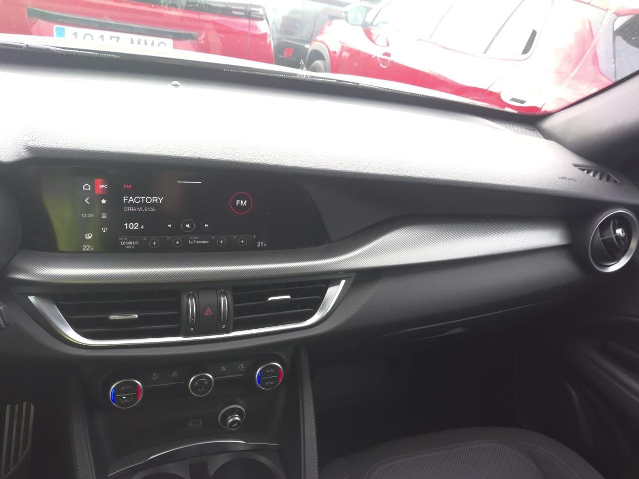 Foto Alfa Romeo Stelvio 16
