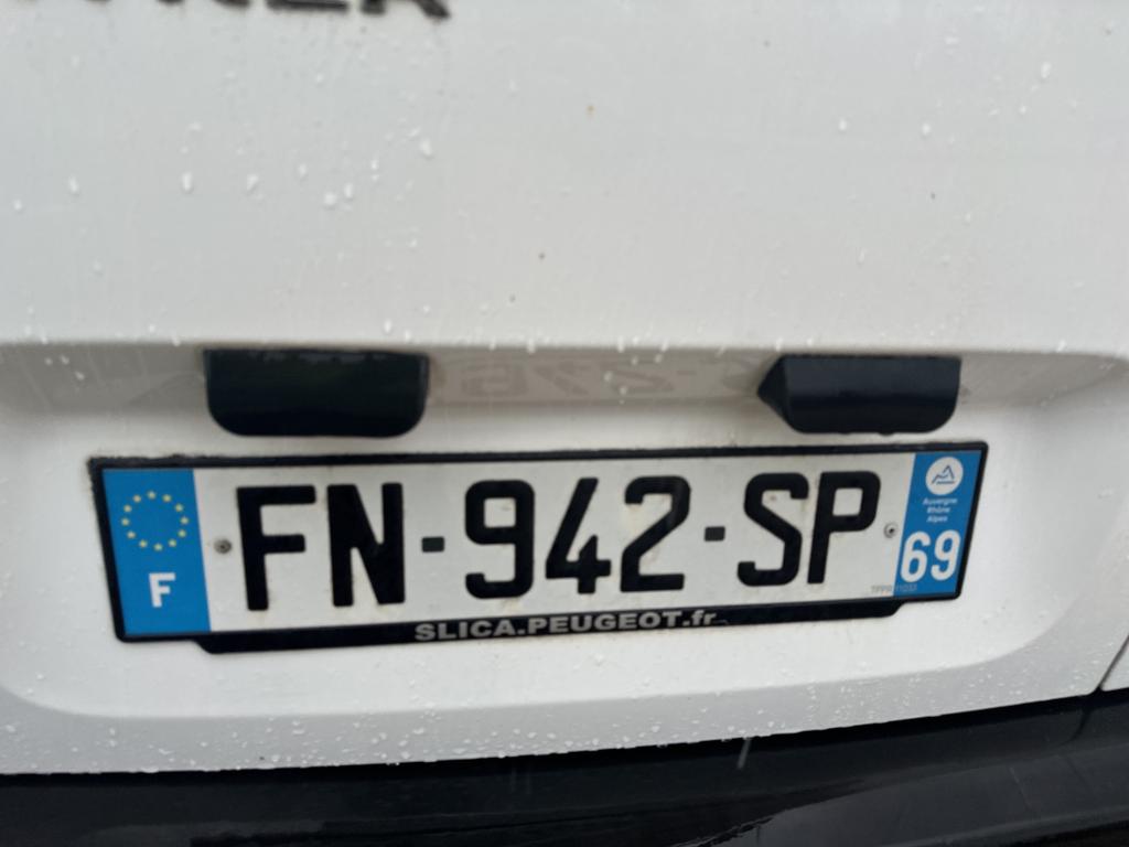 Peugeot PARTNER FOURGON STANDARD 650 KG BLUEHDI 100 S&S BVM5 PREMIUM 2020