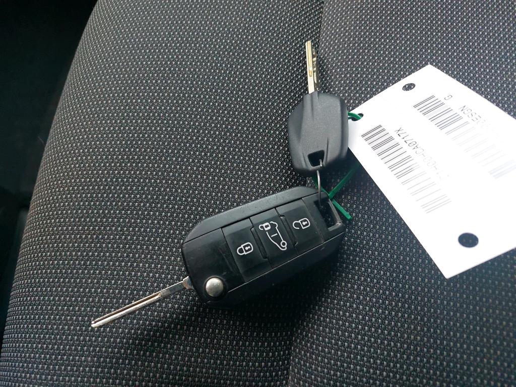 Peugeot PARTNER FOURGON STANDARD 650 KG BLUEHDI 100 S&S BVM5 ASPHALT 2020