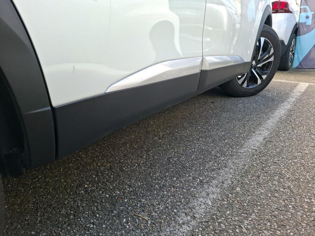 Peugeot 2008 PureTech 130 S&S EAT8 GT 2022