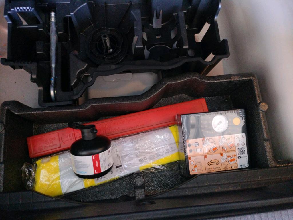 Peugeot 2008 BlueHDi 110 S&S BVM6 Active Business 2021