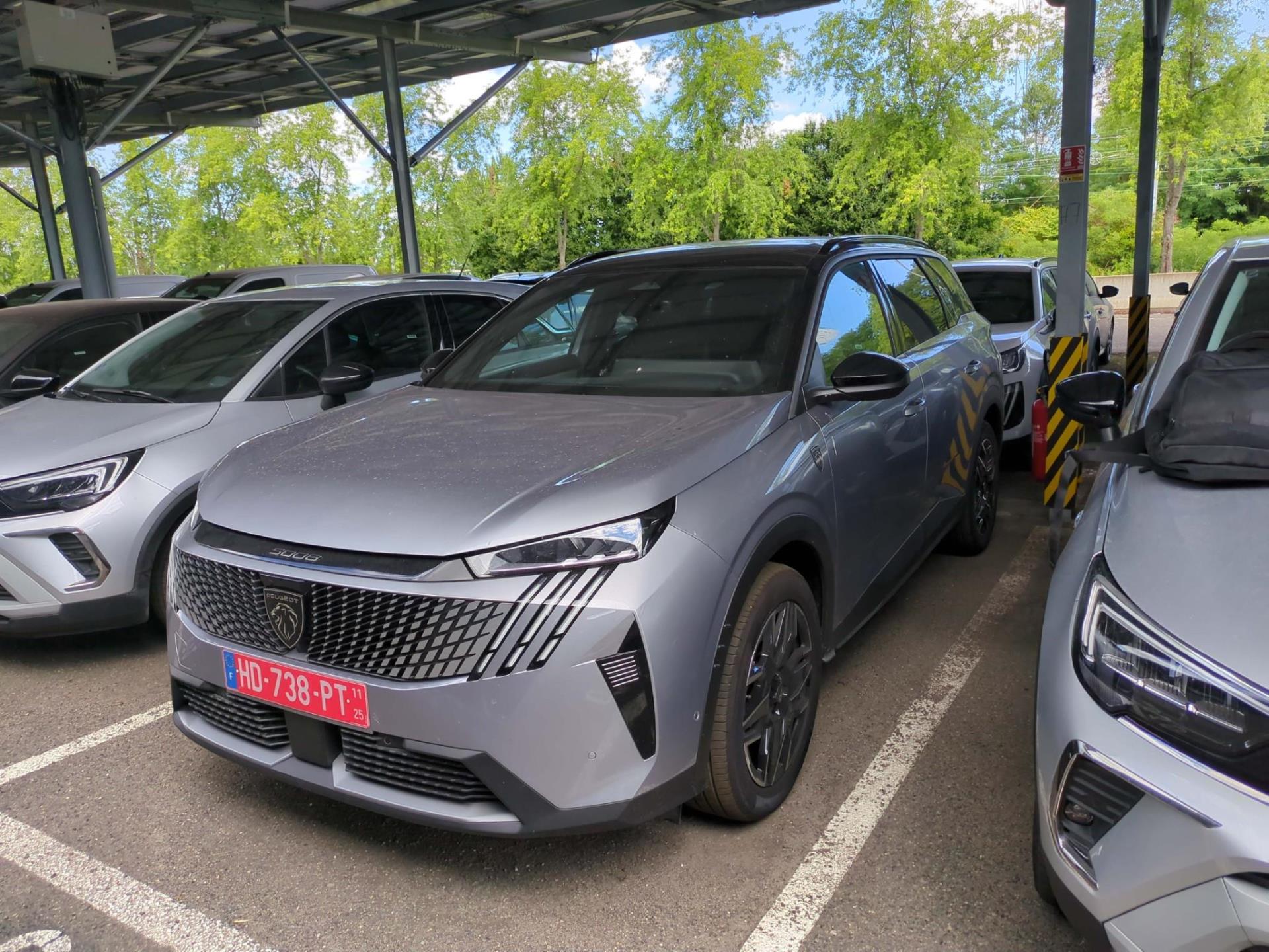 Peugeot 5008 Hybrid 145 e-DCS6 GT 2025