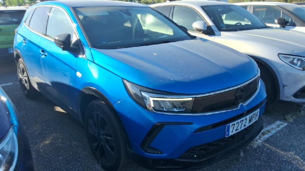Foto Opel Grandland PHEV 5