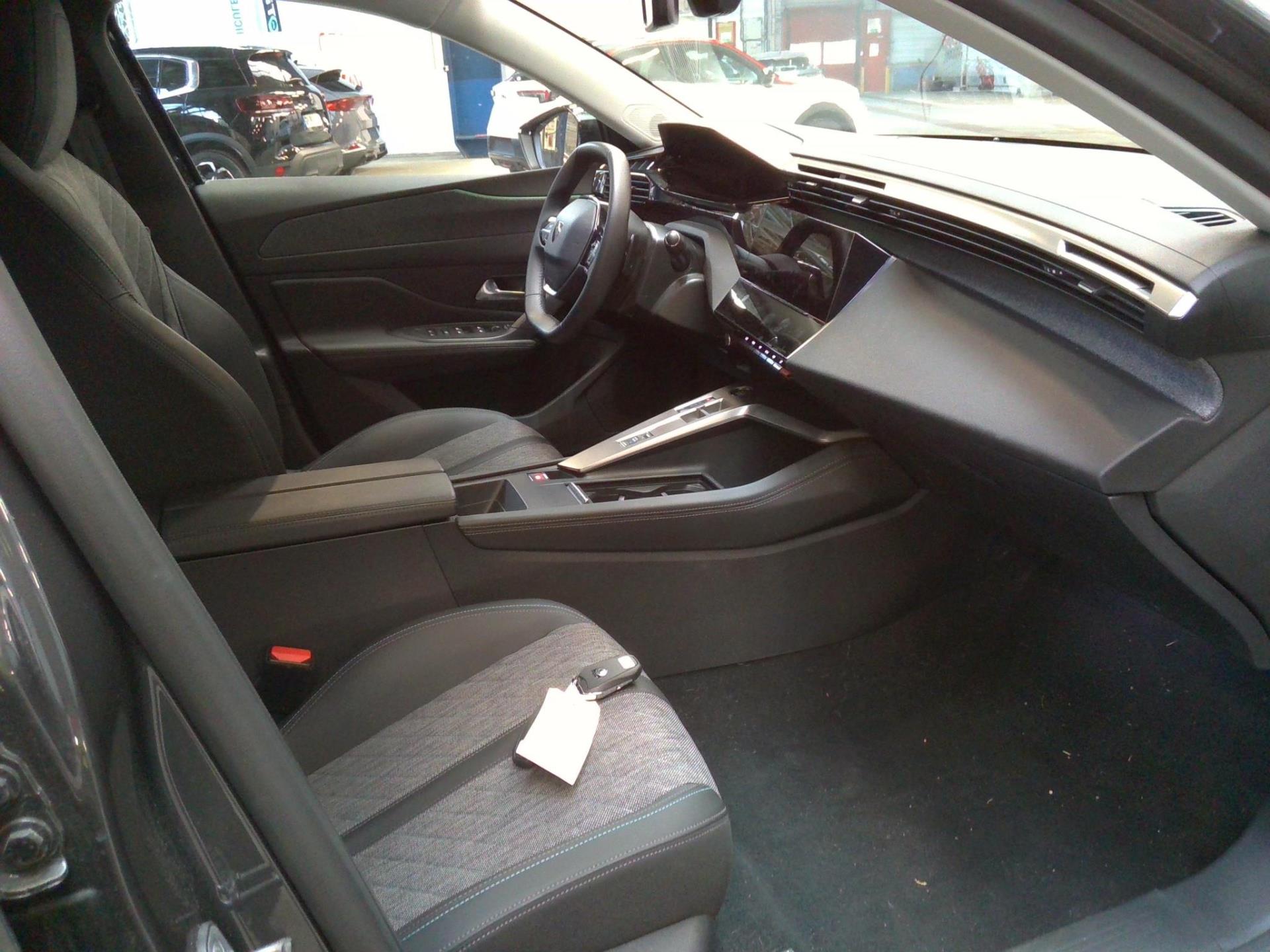 Peugeot 408 PHEV 225 e-EAT8 Allure Pack 2022