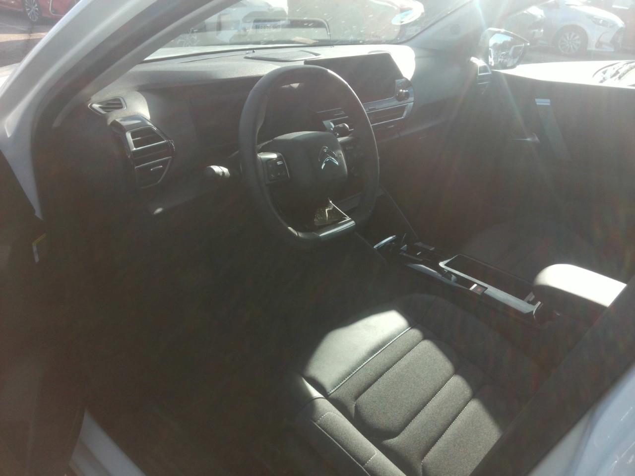 Foto Citroën C4 X 3