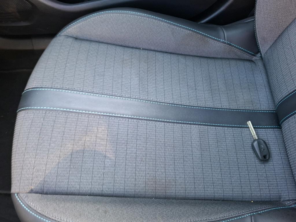 Peugeot 2008 PureTech 130 S&S EAT8 Allure Pack 2022