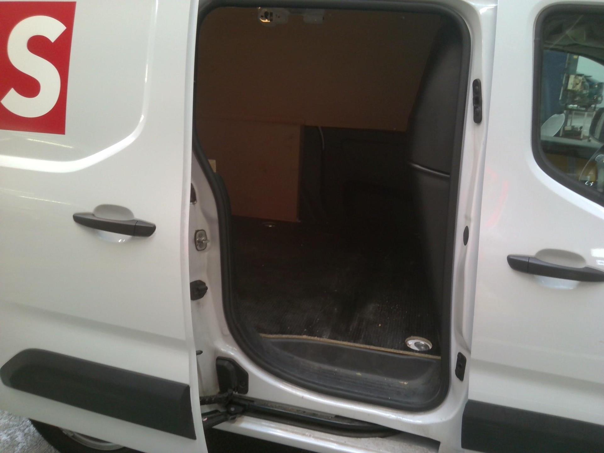 Citroen BERLINGO VAN M 950 BLUEHDI 100 S&S BVM6  2023