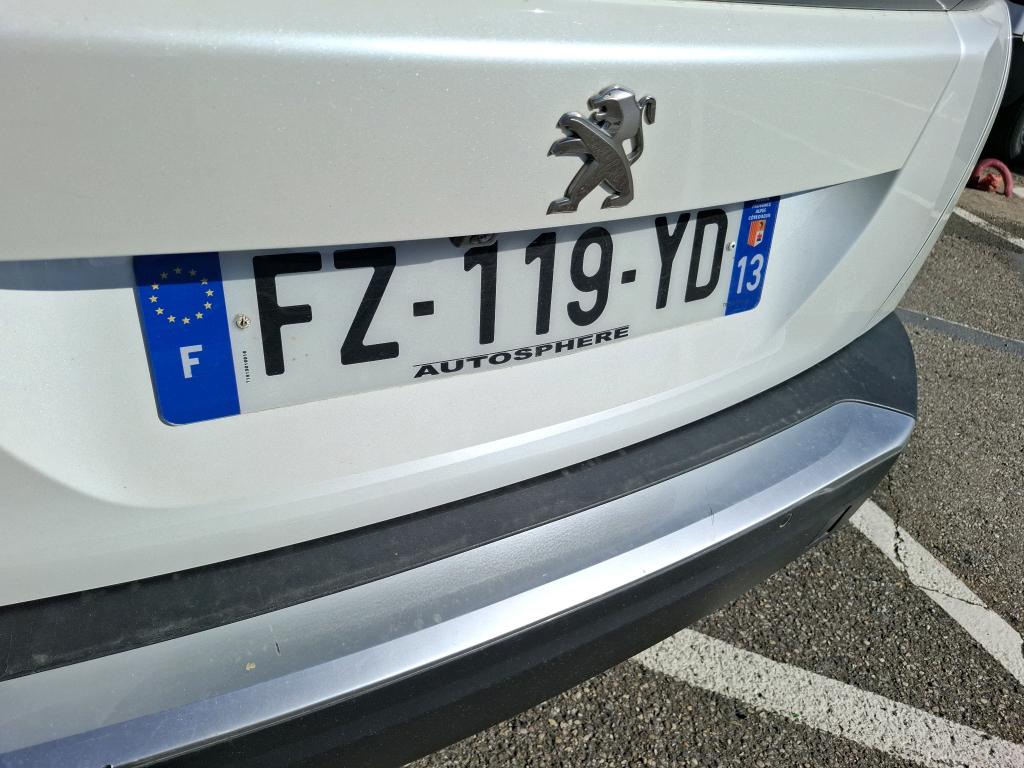Peugeot 2008 BlueHDi 130 S&S EAT8 Allure Business 2021