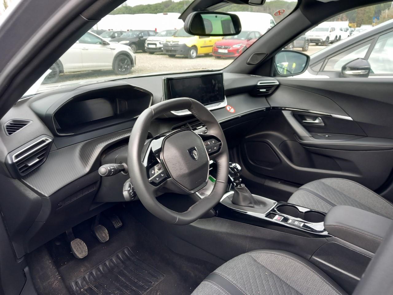 Foto Peugeot 2008 3