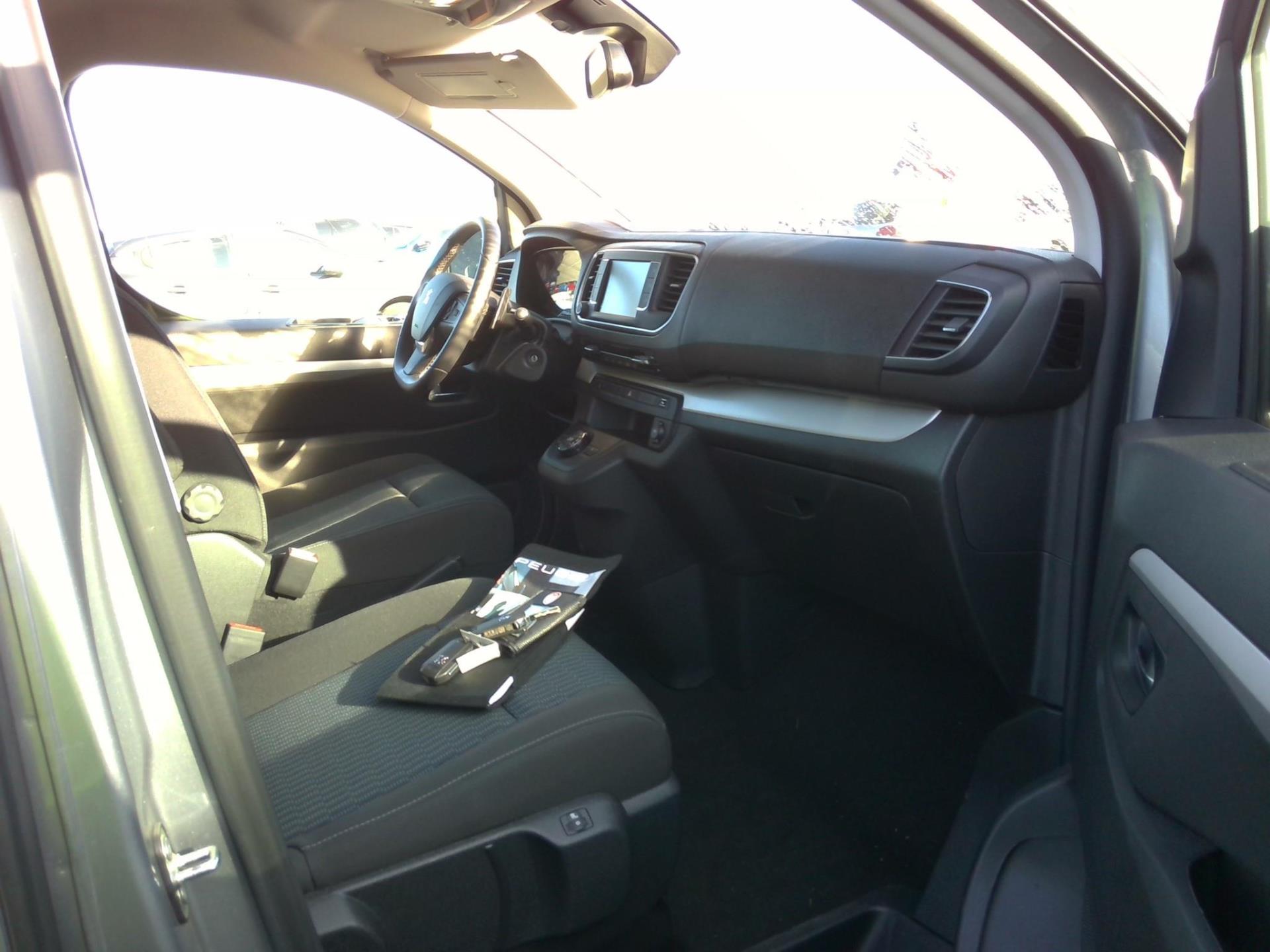 Peugeot Traveller Standard BlueHDi 180ch S&S EAT8 Business VIP 2023