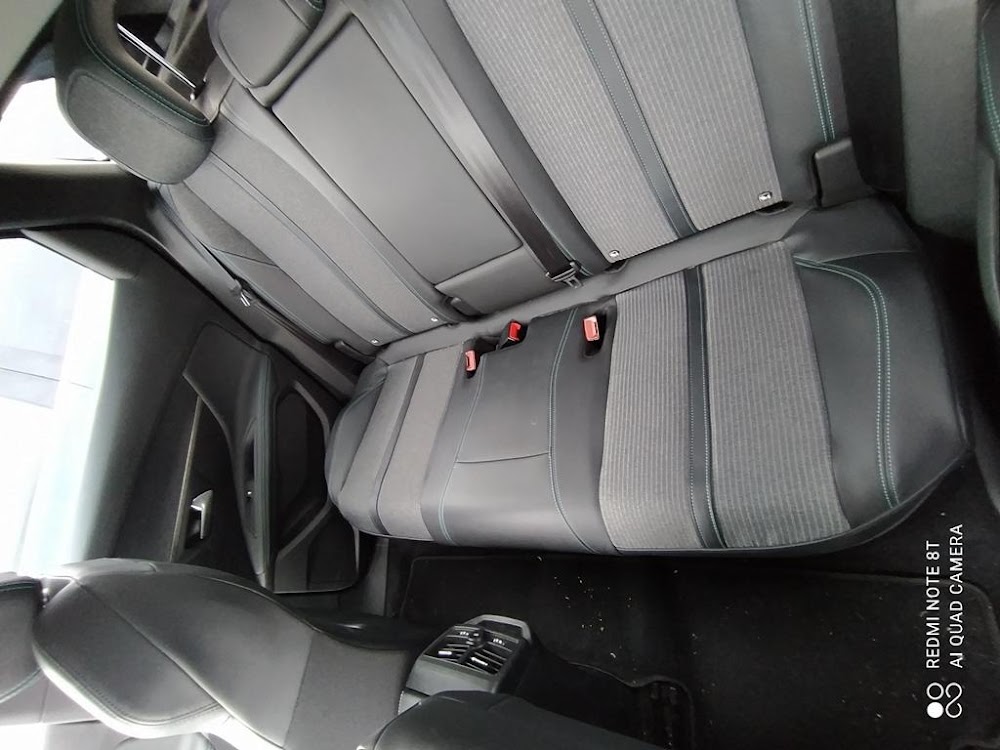 Foto Peugeot 3008 Hybrid 9