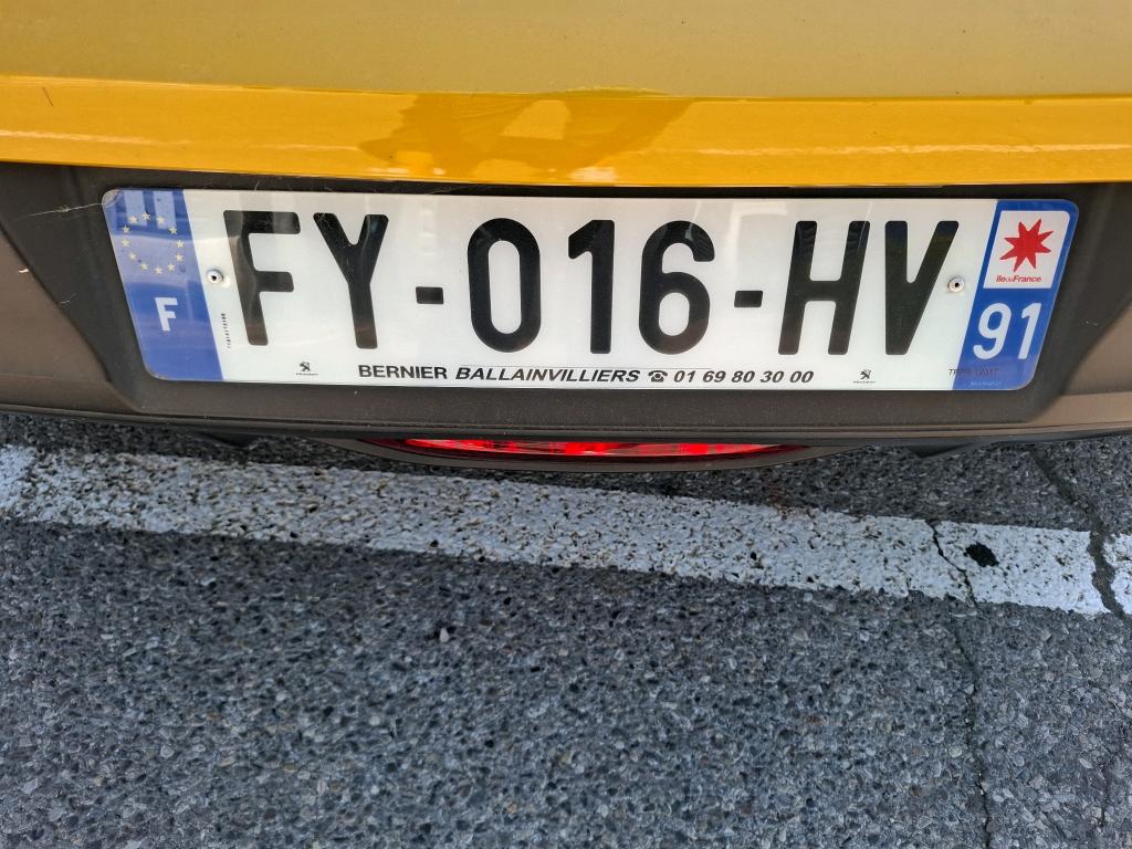 Peugeot 208 BlueHDi 100 S&S BVM6 Active Business 2021