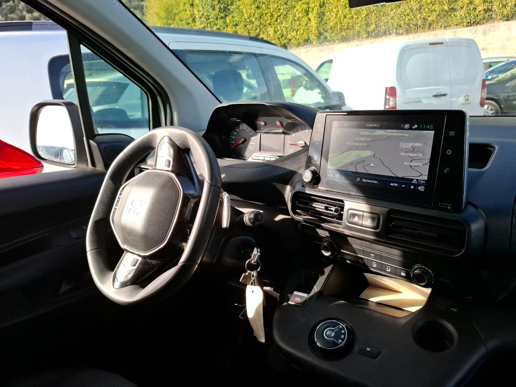 Peugeot PARTNER FOURGON STANDARD 650 KG BLUEHDI 130 S&S EAT8 ASPHALT 2021