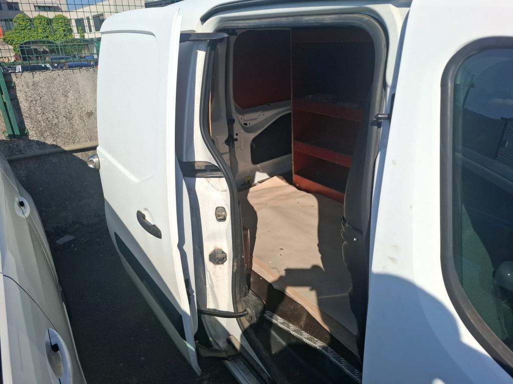 Peugeot PARTNER FOURGON STANDARD 1.6 BLUEHDI 100 BVM5 PREMIUM 2018