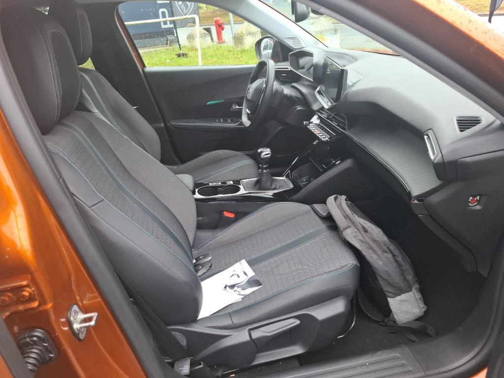 Peugeot 2008 PureTech 130 S&S BVM6 Allure Business 2021