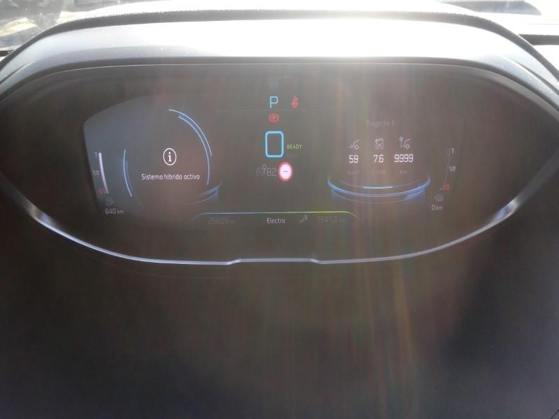 Foto Peugeot 3008 Hybrid 6