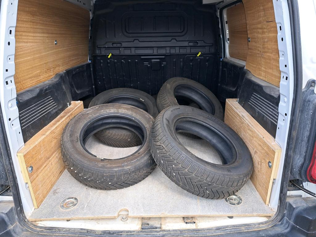 Peugeot PARTNER FOURGON STANDARD 650 KG BLUEHDI 100 S&S BVM5 ASPHALT 2020