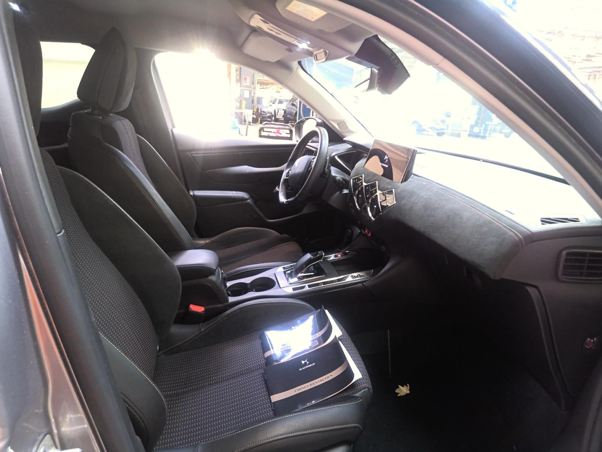 DS DS 3 PureTech 130 EAT8 Performance Line 2024