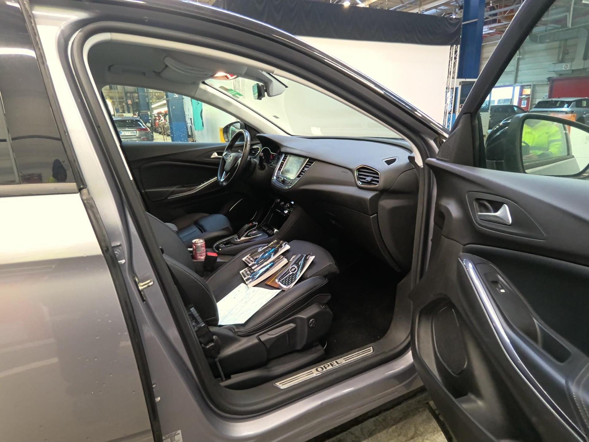 Opel Grandland Hybrid4 300 ch AWD BVA8 Ultimate 2021