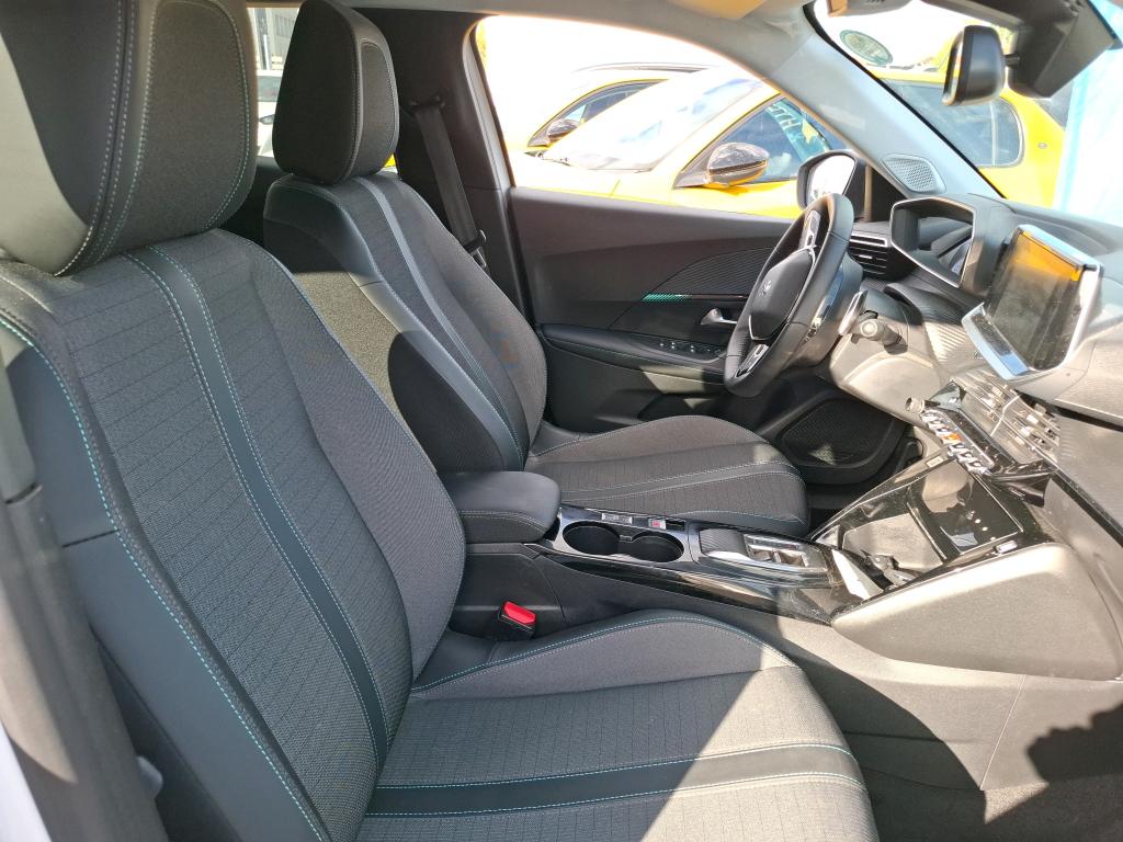 Peugeot 2008 BlueHDi 130 S&S EAT8 Allure Pack 2022