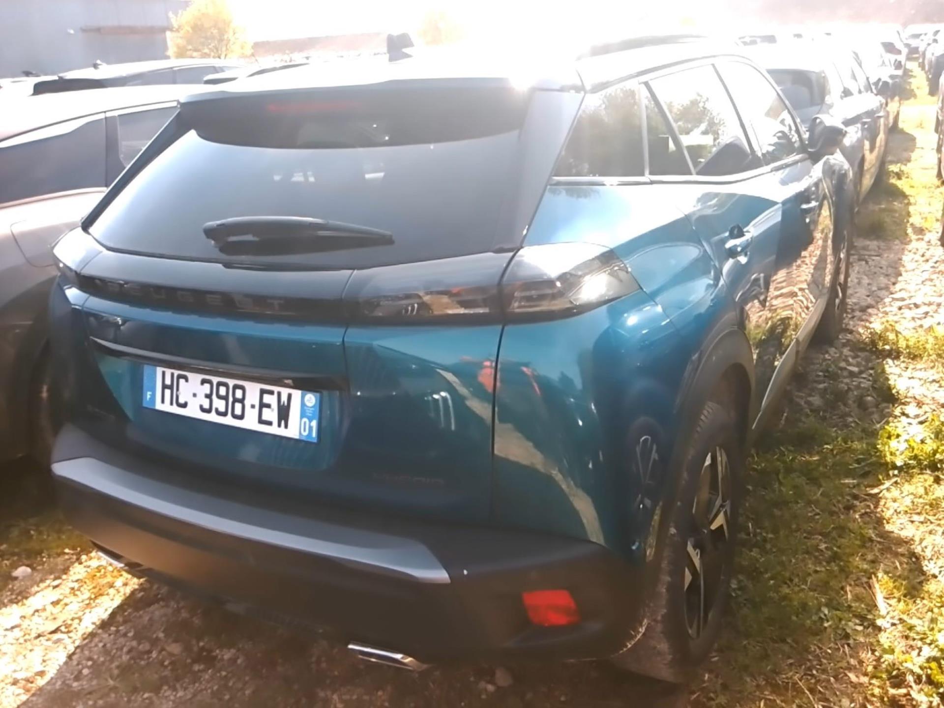 Peugeot 2008 Hybrid 136 e-DCS6 GT 2025