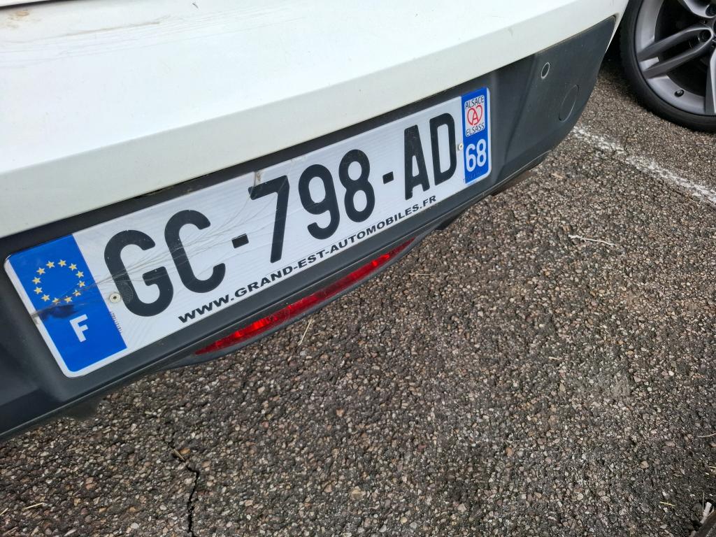 Peugeot 208 BLUEHDI 100 S&S BVM6 PREMIUM PACK 2021