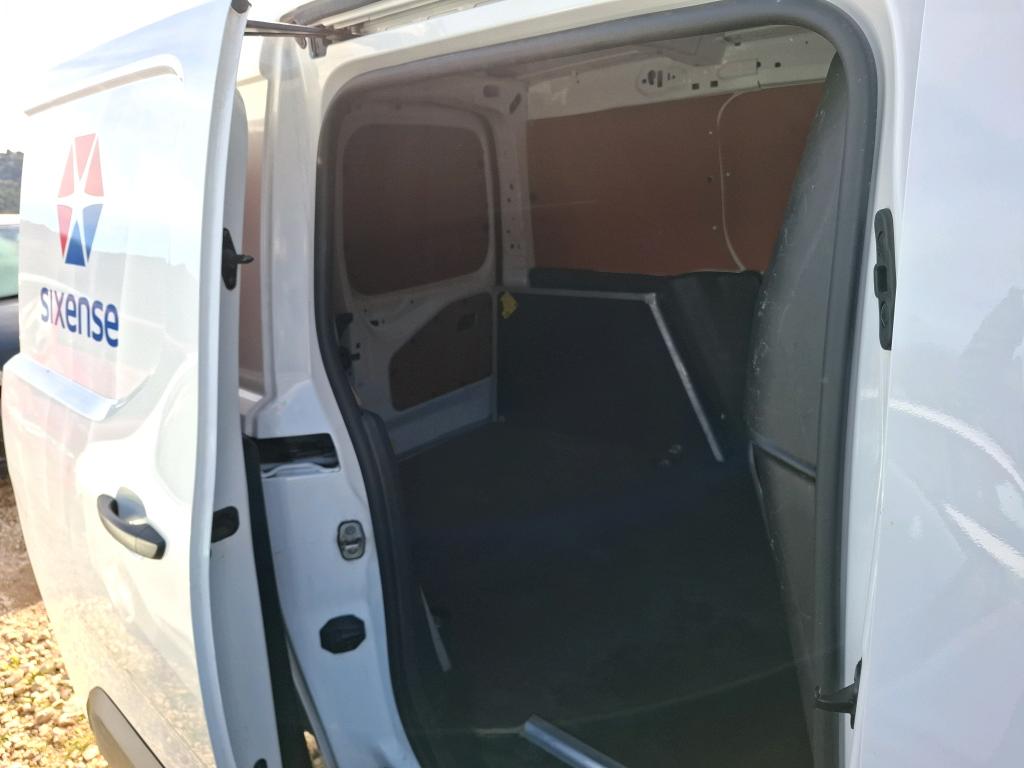 Peugeot PARTNER FOURGON STANDARD 650 KG BLUEHDI 130 S&S EAT8 ASPHALT 2021