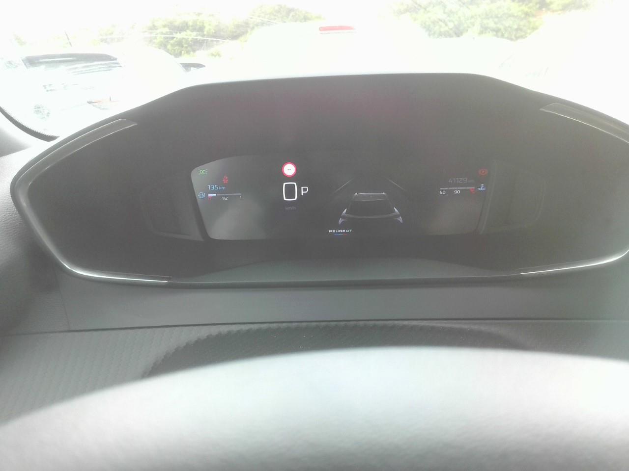 Foto Peugeot 2008 9