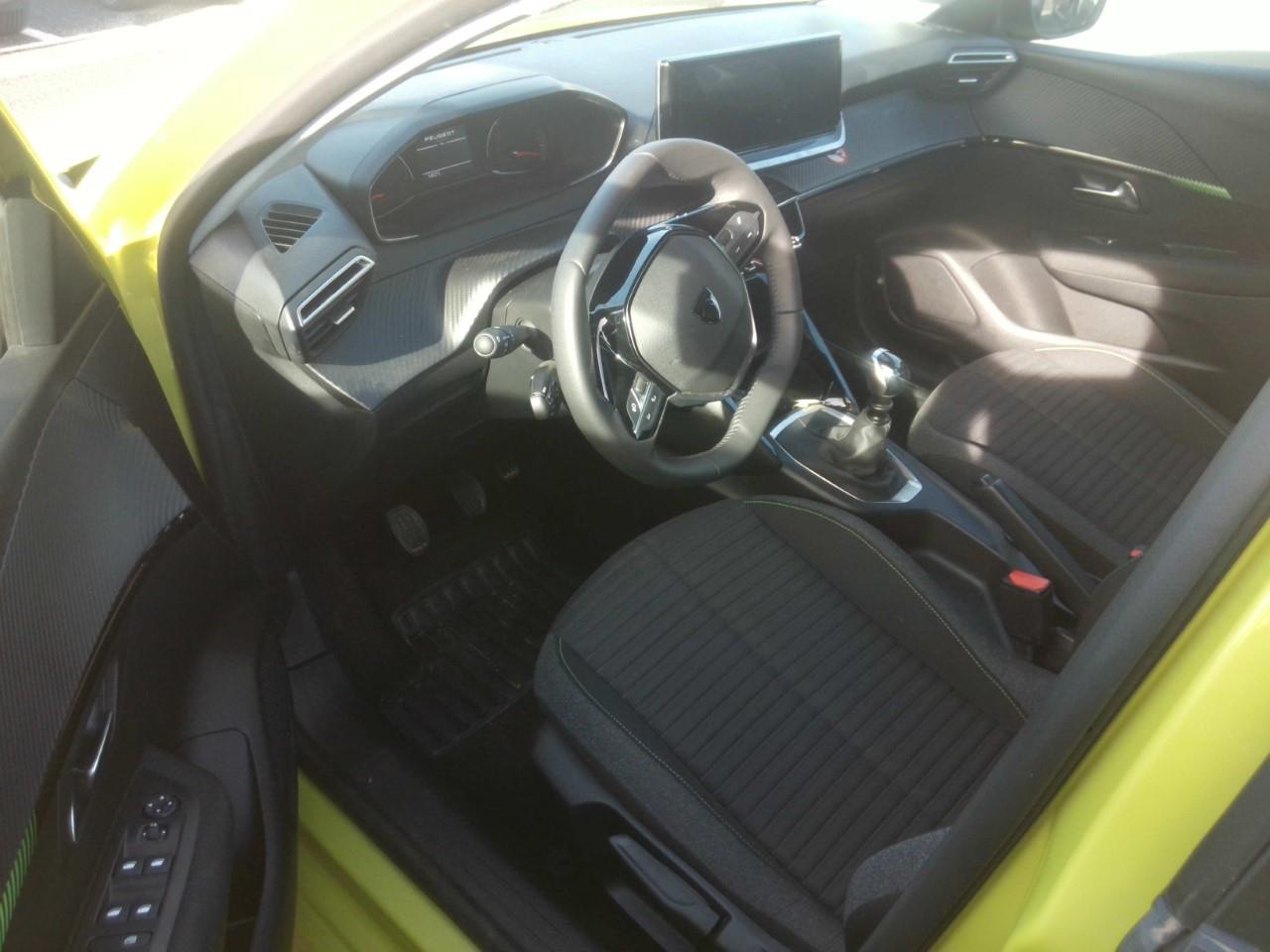 Foto Peugeot 208 3