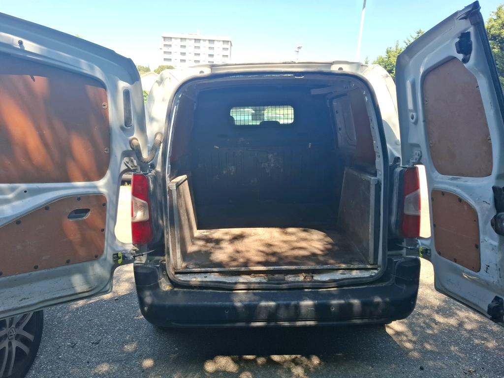 Peugeot PARTNER FOURGON STANDARD 650 KG BLUEHDI 100 S&S BVM6 ASPHALT 2022