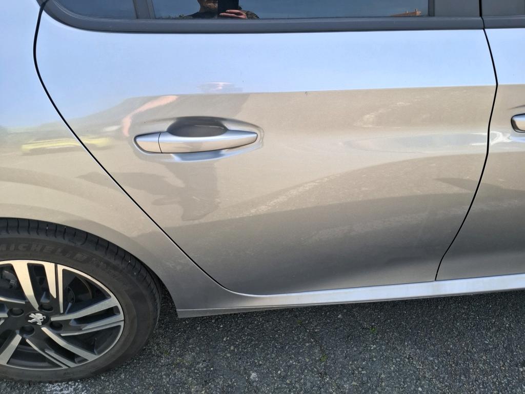 Peugeot 208 PureTech 100 S&S EAT8 Style 2023