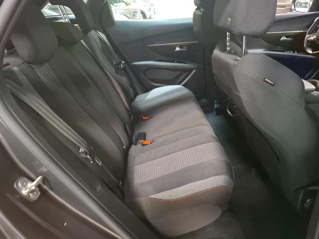 Peugeot 3008 Puretech 130ch S&S EAT8 Active Pack 2022