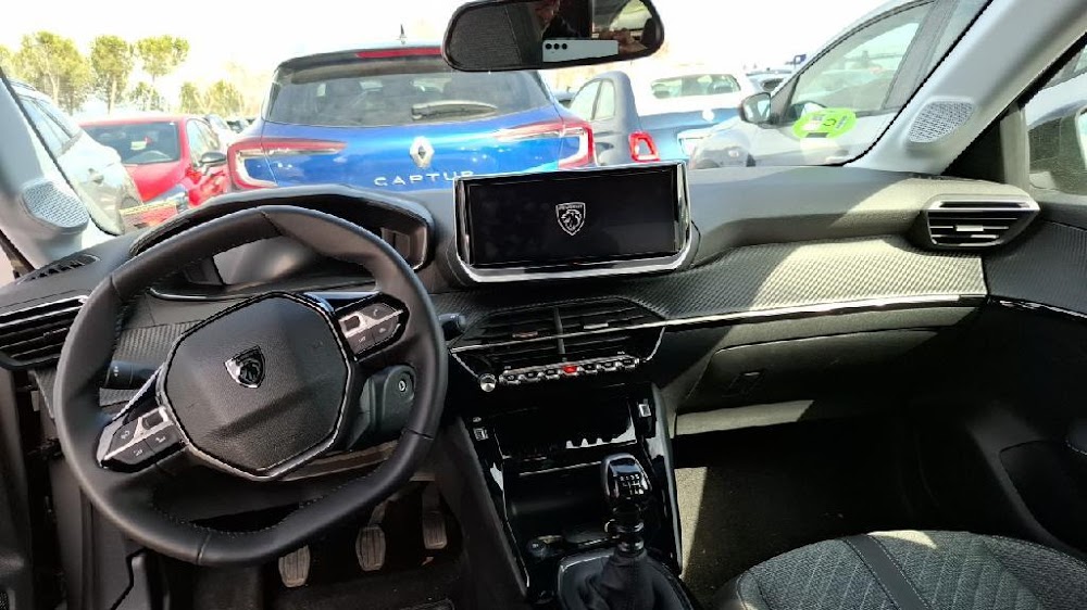 Foto Peugeot 208 12