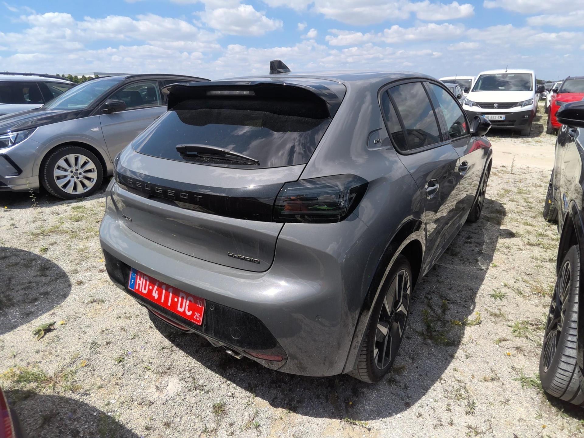Peugeot 208 Hybrid 110 e-DCS6 GT 2025