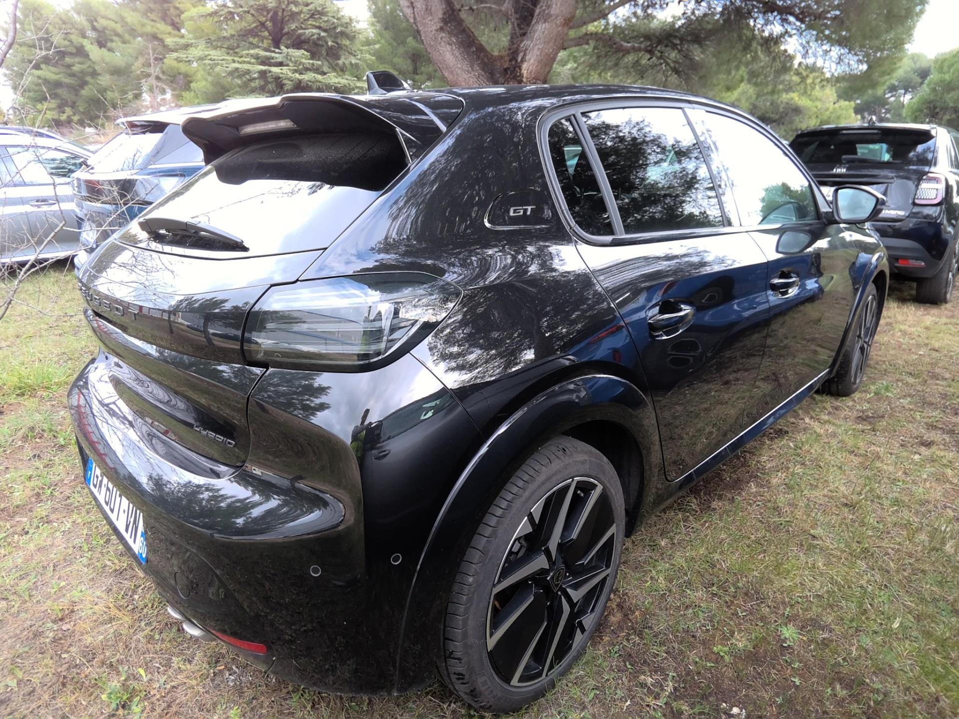 Peugeot 208 Hybrid 136 e-DCS6 GT 2024