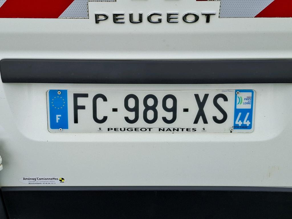 Peugeot BOXER TOLE 330 L1H1 BLUEHDI 110 PREMIUM 2019