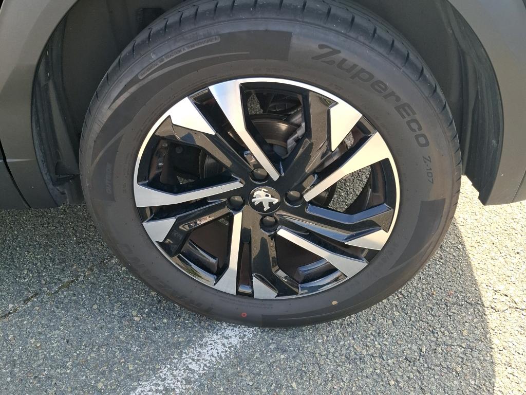 Peugeot 2008 BlueHDi 130 S&S EAT8 Allure Pack 2022