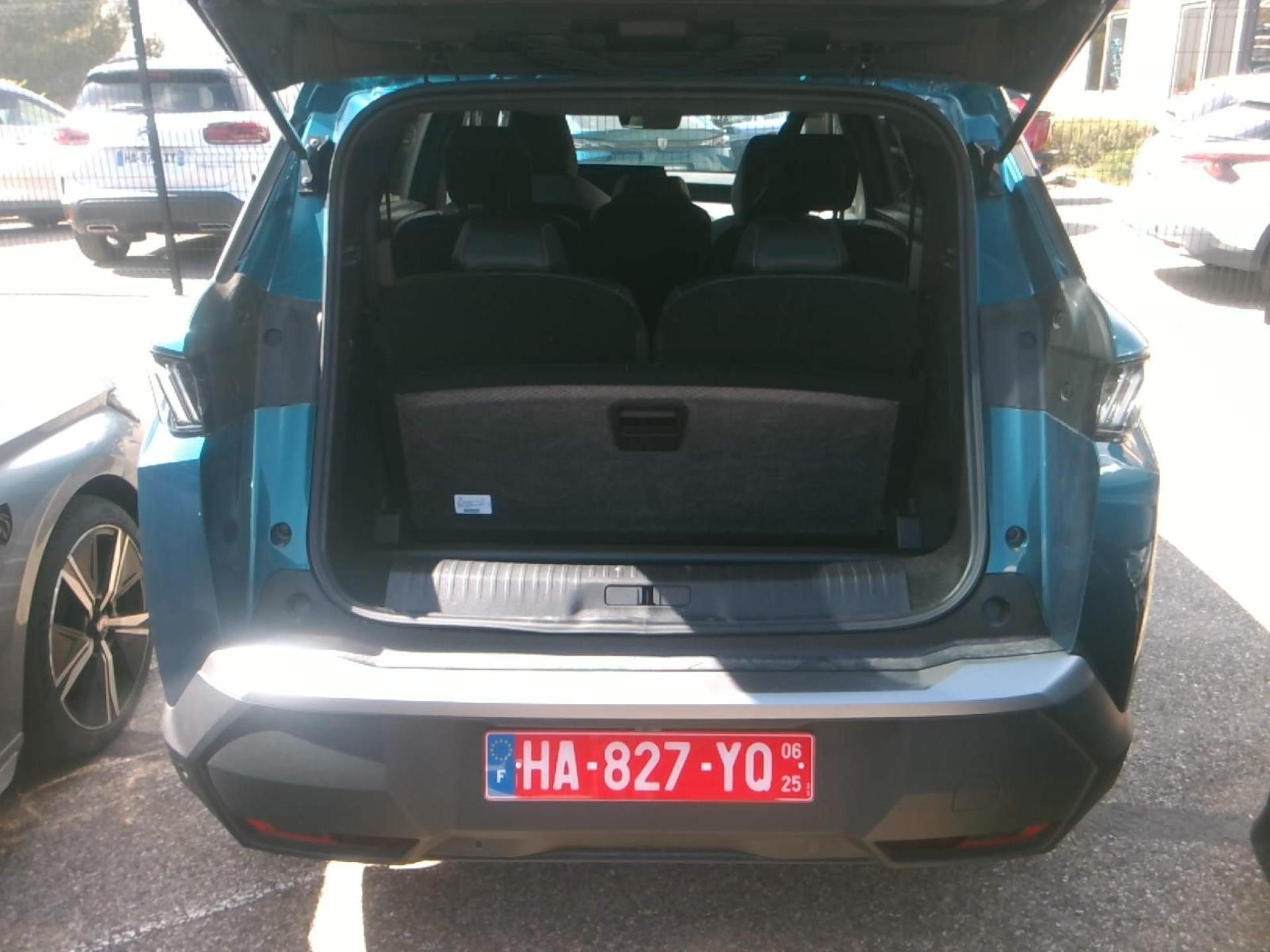 Peugeot 5008 Hybrid 136 e-DCS6 Allure 2024